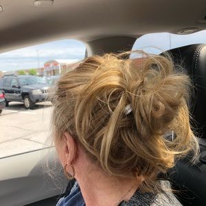 Meet your Posher, Laura